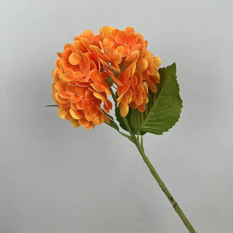 décoration de mariage fleurs artificielles hortensias et roses rouges - vue 8 sur 15
