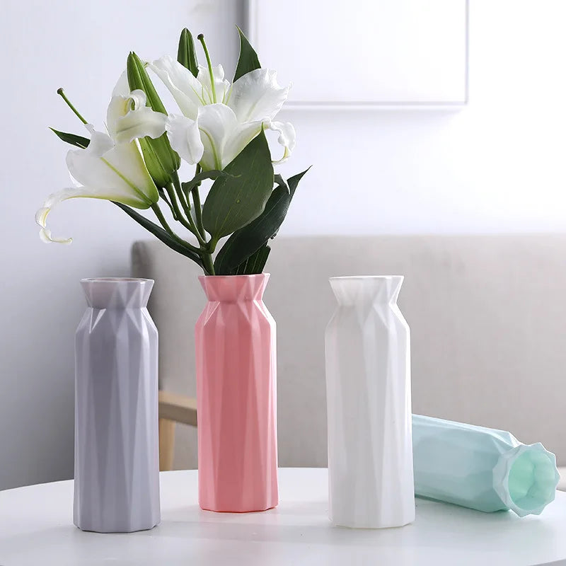 vase moderne en plastique pour décoration florale nordique - vue 2 sur 26