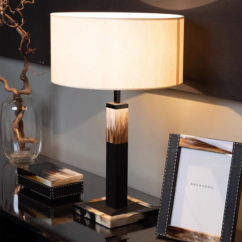 lampadaire de luxe design moderne pour salon côté canapé - vue 6 sur 8