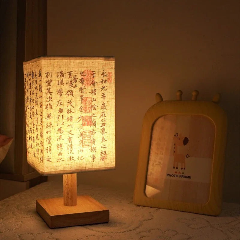 lampe de bureau à led style chinois avec prise usb et intensité variable - vue 4 sur 9
