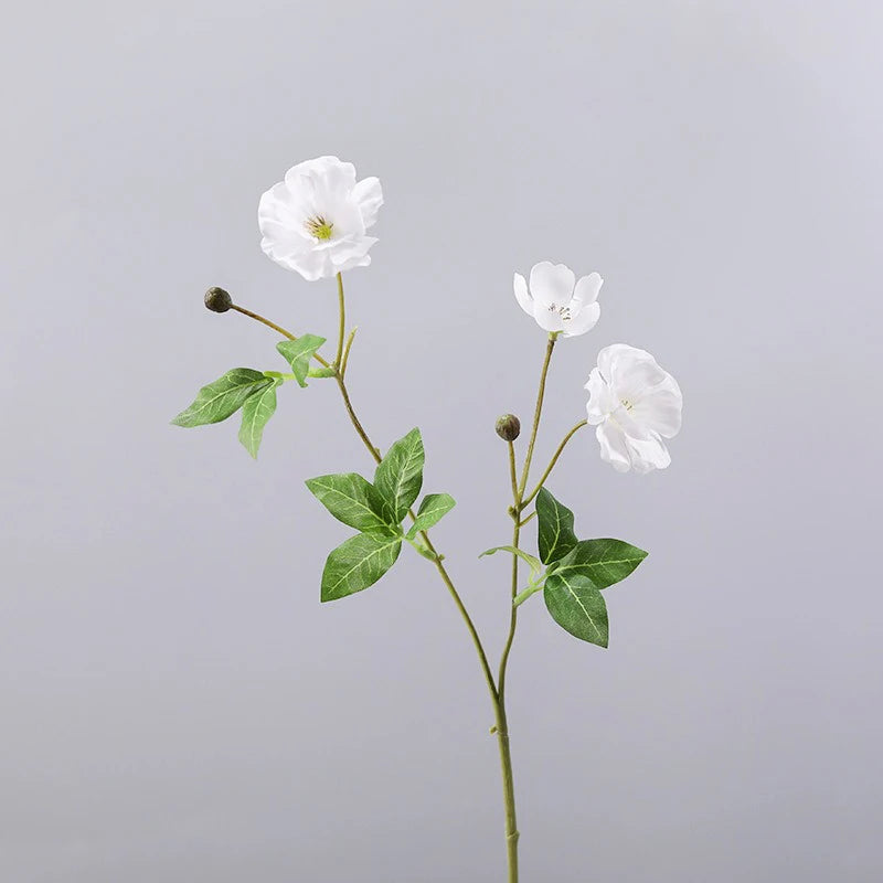 petites fleurs en soie réalistes pour décorations et événements