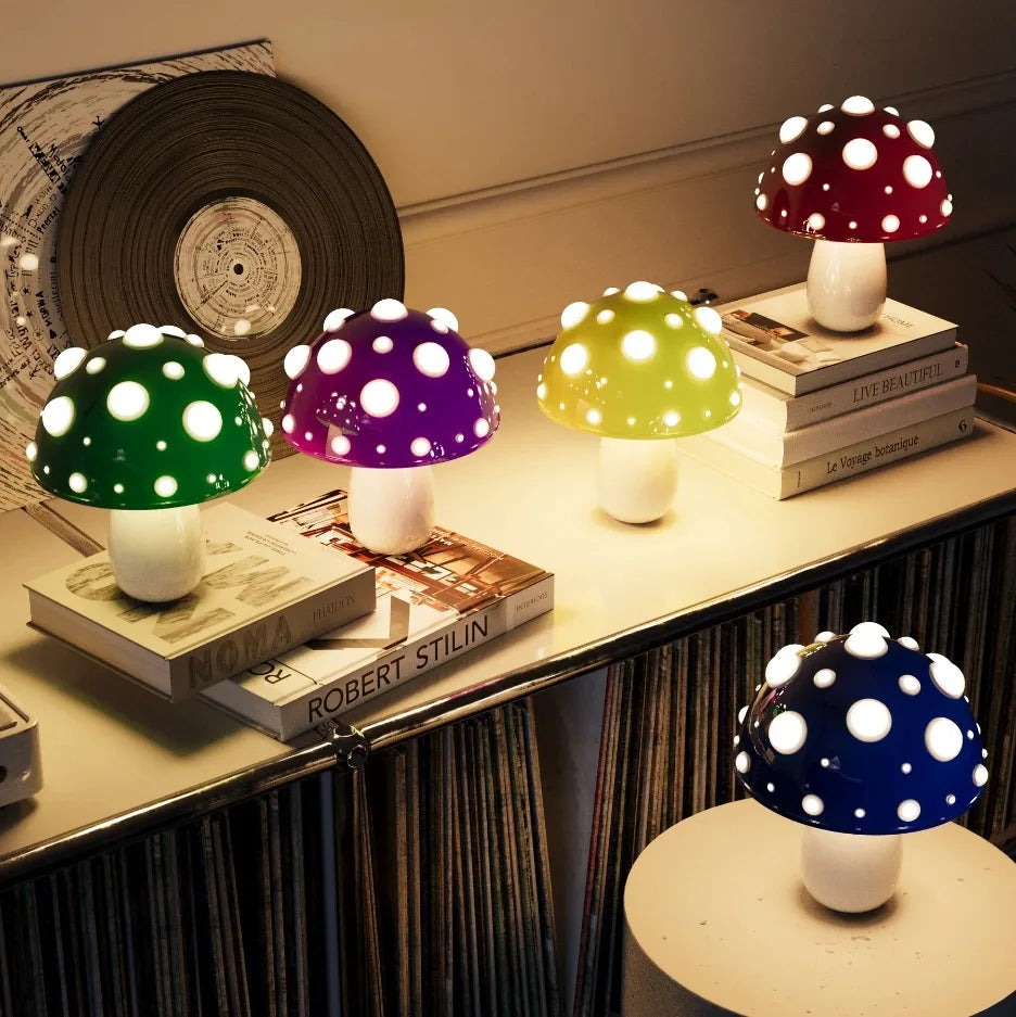 Lampe de Table LED en forme de champignon - vue 2 sur 16