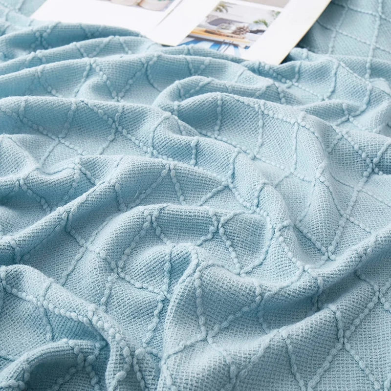 plaid tricoté jacquard à carreaux avec pompons décoratif - vue 4 sur 7