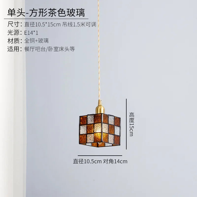 plafonnier cube style tiffany en verre teinté décoration intérieure - vue 8 sur 9