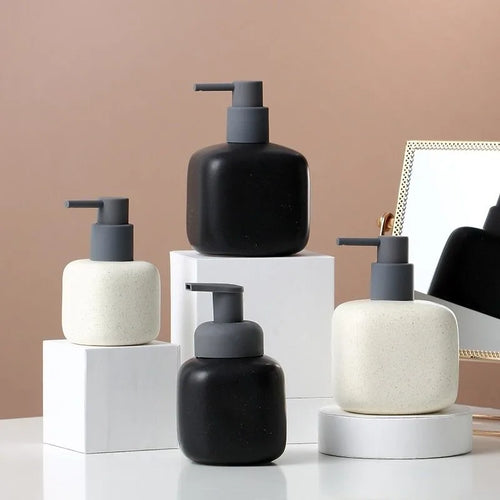 bouteille en céramique pour savon et gel douche portable - vue 2 sur 21