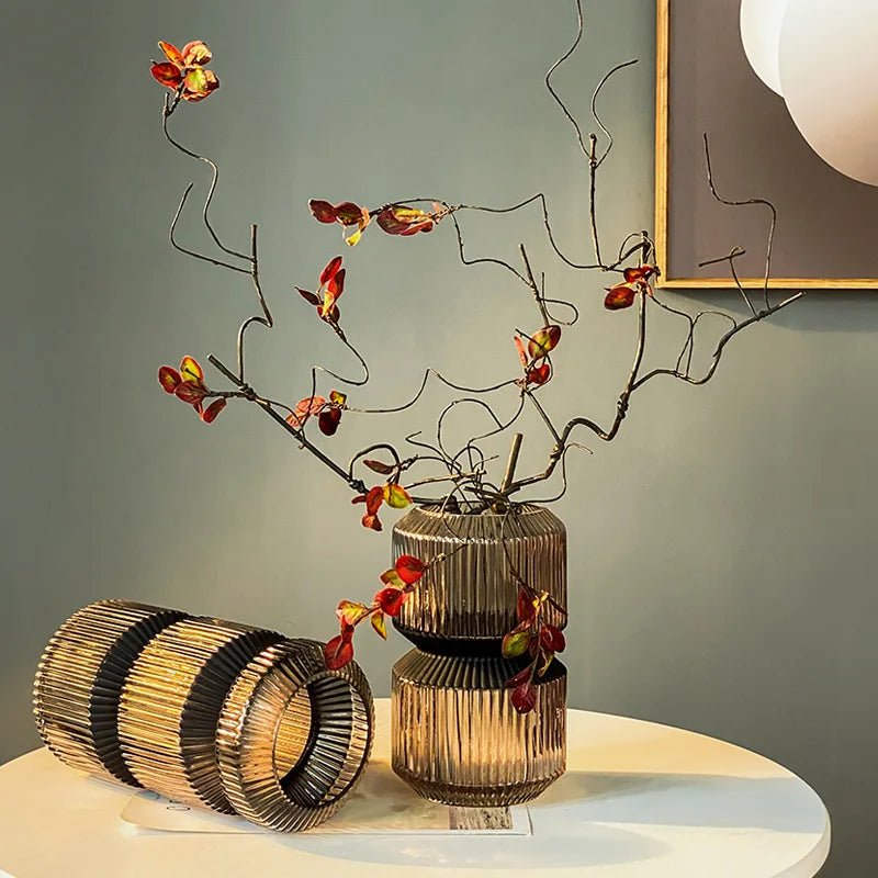 vase en verre rayé pour arrangement floral élégant - vue 5 sur 9