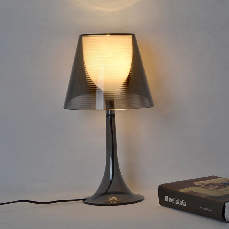 Lampe de Table simple et moderne en acrylique - vue 3 sur 8