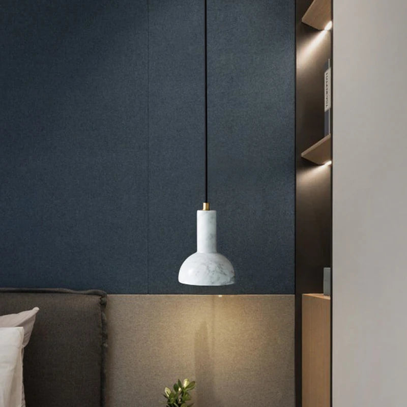 suspension rétro créative en forme de lampe de poche - vue 3 sur 8