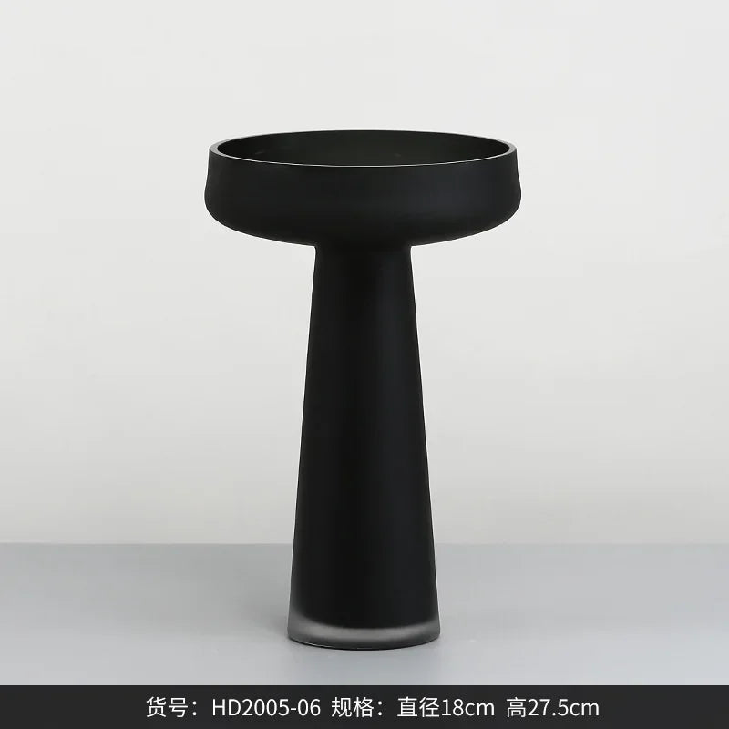 vase en verre moderne design créatif pour décoration intérieure - vue 11 sur 12