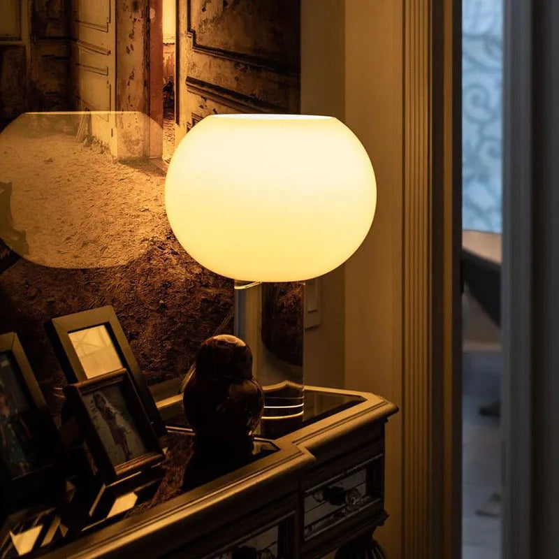 lampe à poser vintage en verre design pour décoration intérieure
