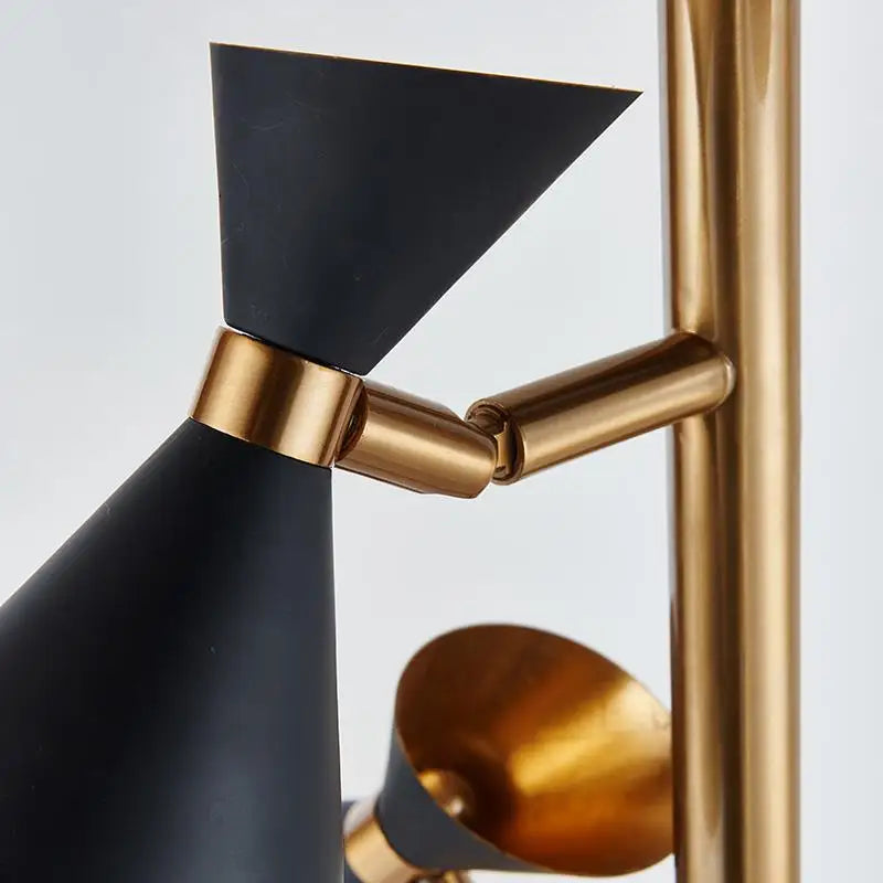 lampadaire postmodern minimaliste en fer pour coin vestiaire - vue 5 sur 8