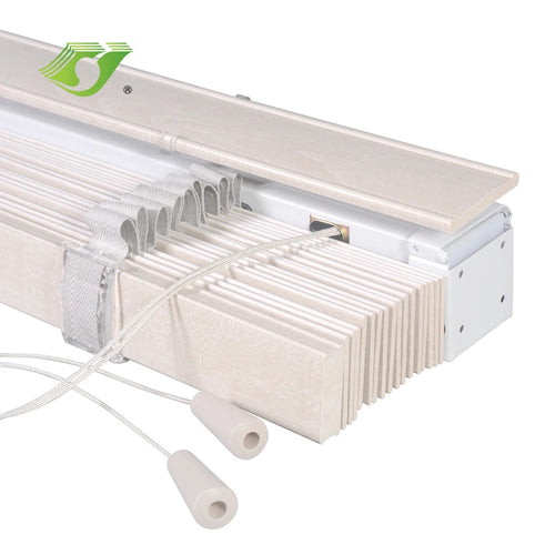 Store vénitien bois motorisé connecté pour porte fenêtre - vue 5 sur 7