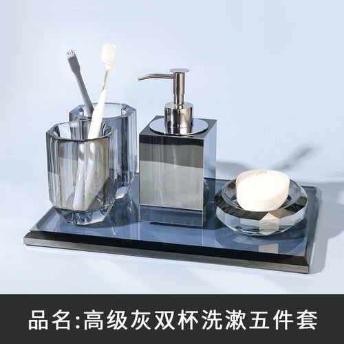 ensemble de produits de toilette en cristal et verre - vue 4 sur 18