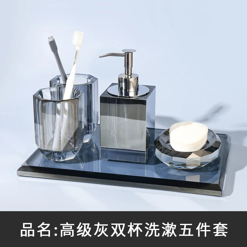 ensemble de produits de toilette en cristal et verre - vue 3 sur 18
