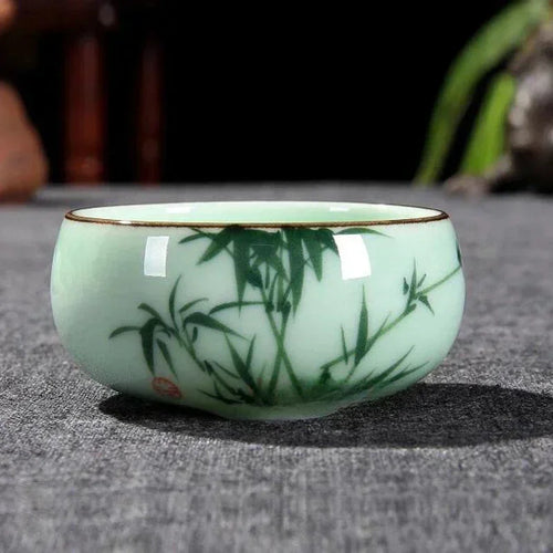 tasse à thé céladon peinte à la main avec lotus et carpe - vue 9 sur 9