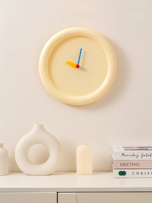 horloge murale style memphis pour décoration intérieure - vue 2 sur 10
