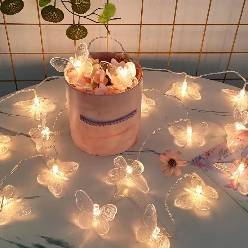 guirlande lumineuse led papillon pour fêtes et décorations intérieures - vue 3 sur 9