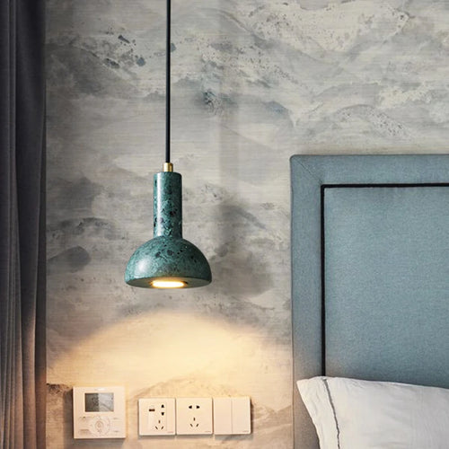 suspension rétro créative en forme de lampe de poche - vue 3 sur 8