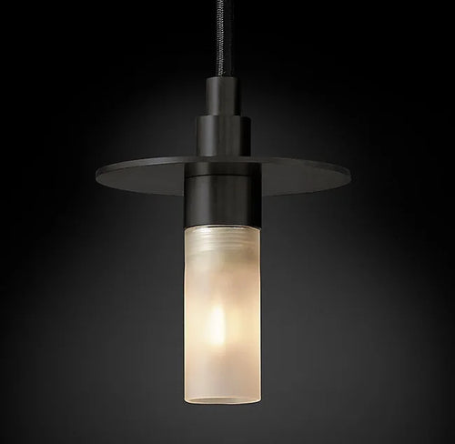 suspension postmoderne en métal design élégant pour intérieur contemporain