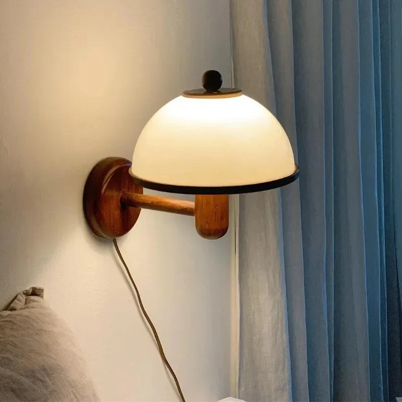 Nordic Retro Mushroom Wall Lamp with EU/US Plug, Wooden Bedroom Bedside Light, Living Room, Corridor LED Decorative Light - vue 4 sur 8