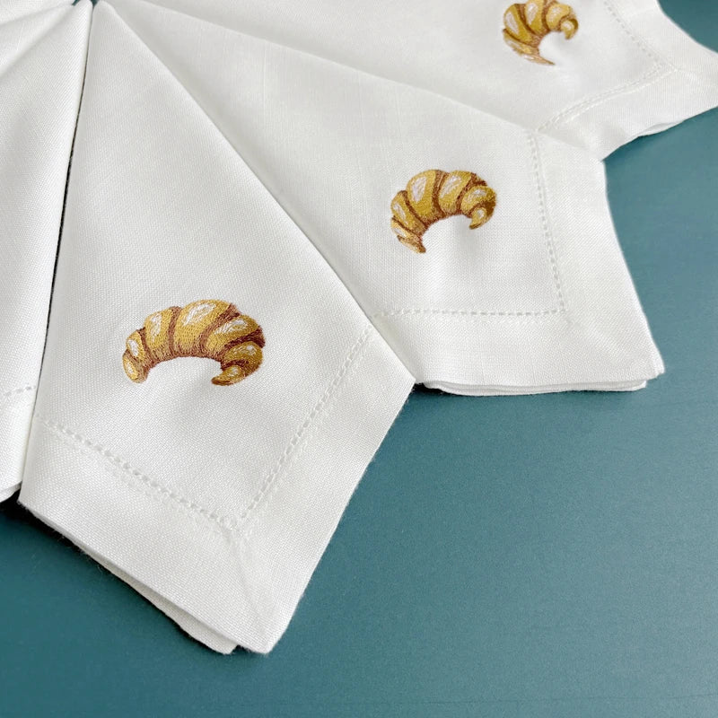 Serviette de table lin brodé motif croissant personnalisable - vue 7 sur 7