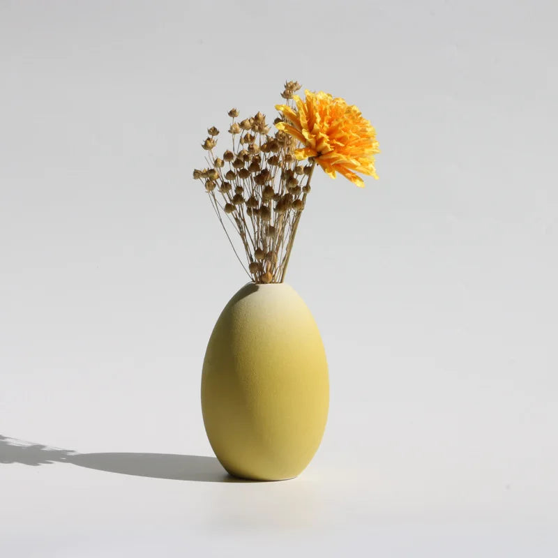 vase moderne en céramique pour décoration originale de votre intérieur - vue 3 sur 17
