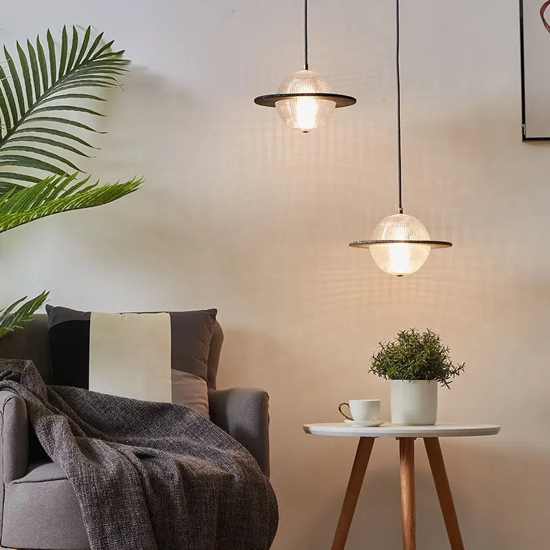 lustre moderne en verre style nordique soucoupe volante led - vue 5 sur 10