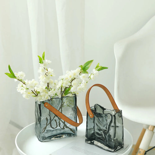 vase en verre transparent texture froissée pour fleurs et terrarium - vue 4 sur 13