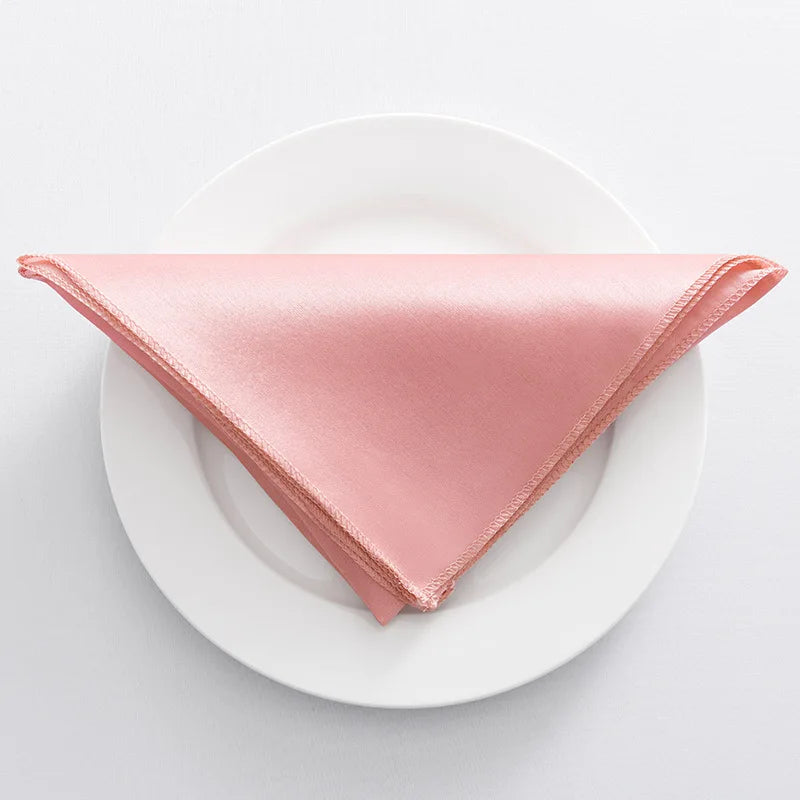 Serviette de table satin décoratif pour réception mariage