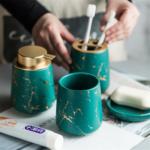 distributeur de savon en céramique et accessoires de bain complets - vue 4 sur 18