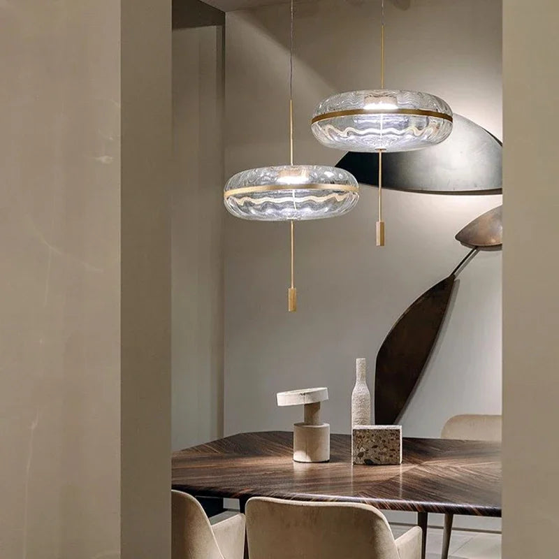 suspension design post-moderne en verre effet ondulation luxe - vue 3 sur 7