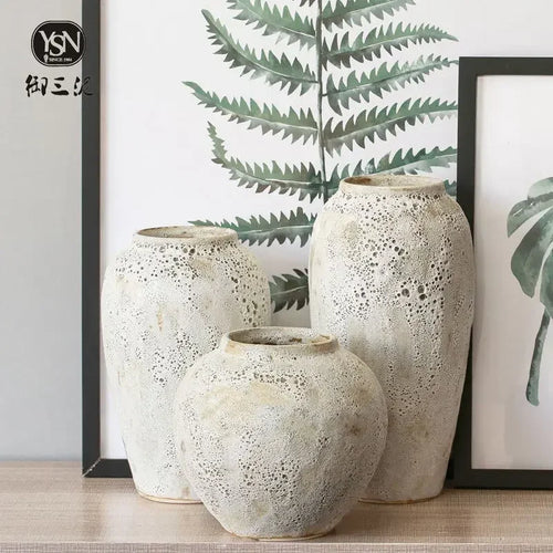 vase rétro en céramique pour fleurs et décoration - vue 2 sur 9