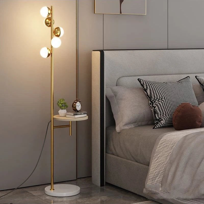 lampe de sol et table en bois avec chargement sans fil - vue 1 sur 8