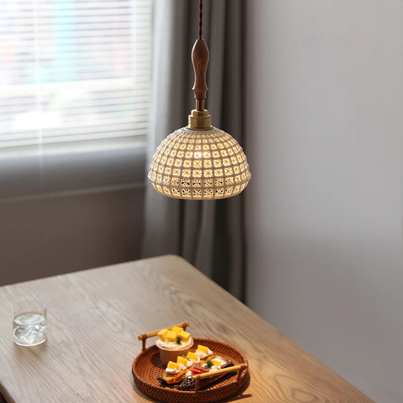 Suspension style japonais en céramique et bois de frêne vintage - vue 5 sur 29