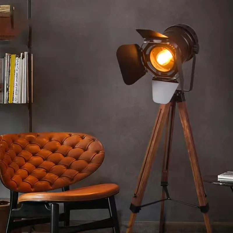 lampadaire vintage led en bois pour studio photographie - vue 3 sur 8