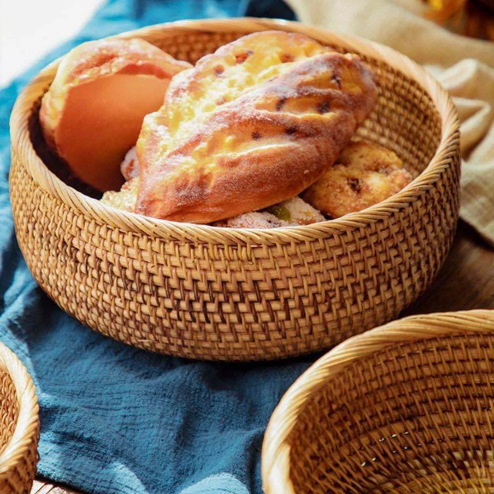 panier rond en rotin tissé pour fruits et collations - vue 4 sur 13