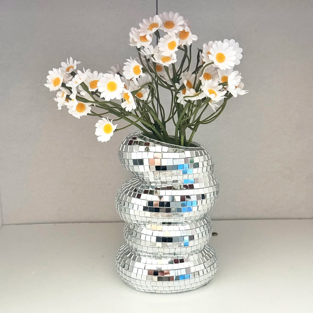 vase en spirale boule disco décoration moderne pour fleurs - vue 6 sur 7