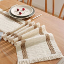 Chemin de table bohème géométrique beige à pompons