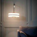 Suspension design nordique en or