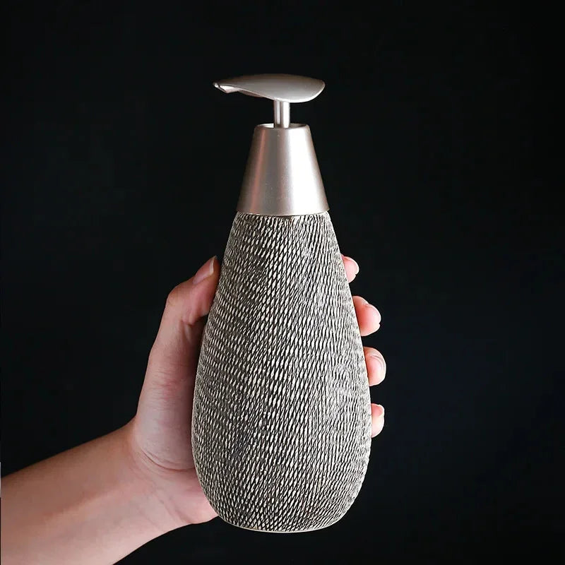 bouteille céramique désinfectant mains lotion savon décoration salle de bain - vue 4 sur 11