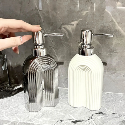 bouteille créative de désinfectant pour les mains luxe salle de bain - vue 4 sur 6