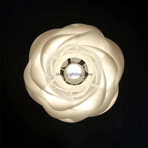 suspension en acrylique design danois pour décoration intérieure romantique - vue 5 sur 8