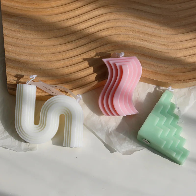 bougies parfumées géométriques pour décoration et cadeaux divers - vue 2 sur 8