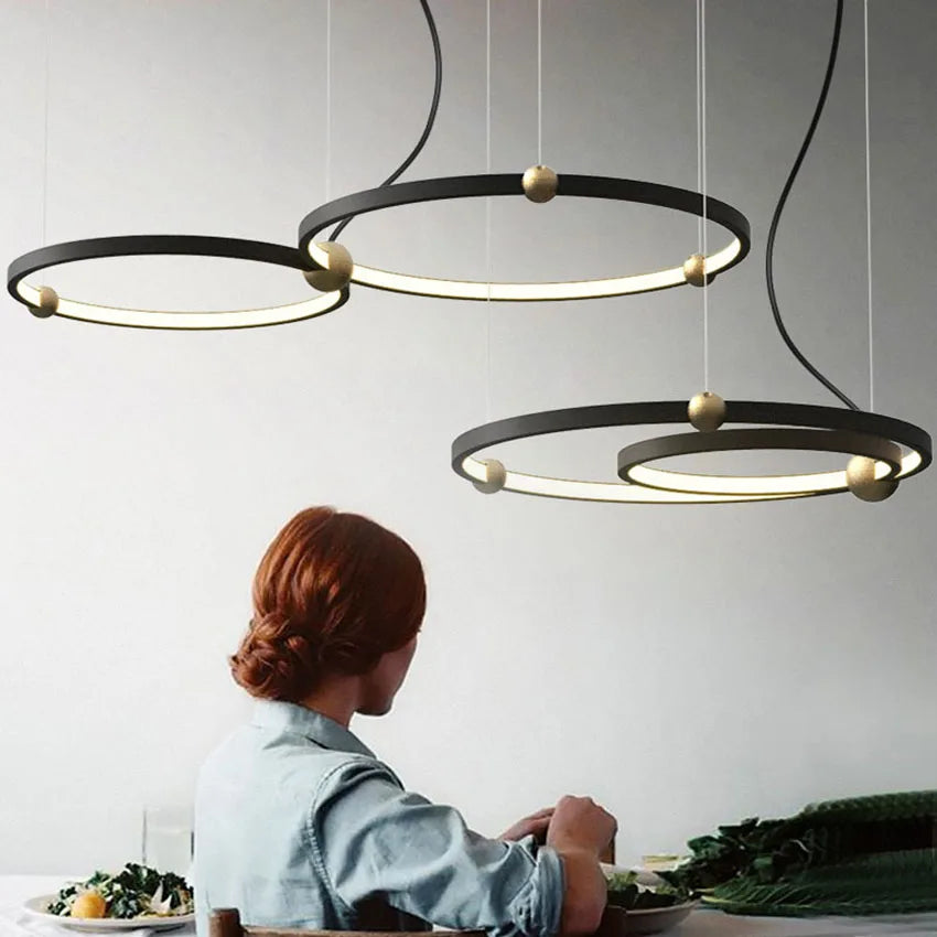 lustre sandyha multi-anneau en fer noir led design luxe - vue 2 sur 9