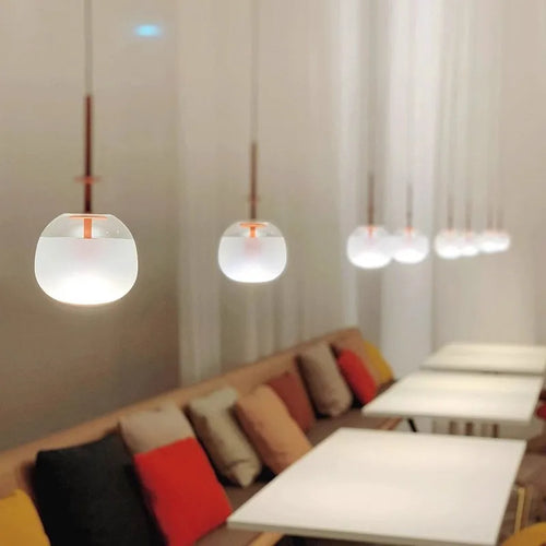 lustre suspendu en forme de verre design élégant - vue 3 sur 9