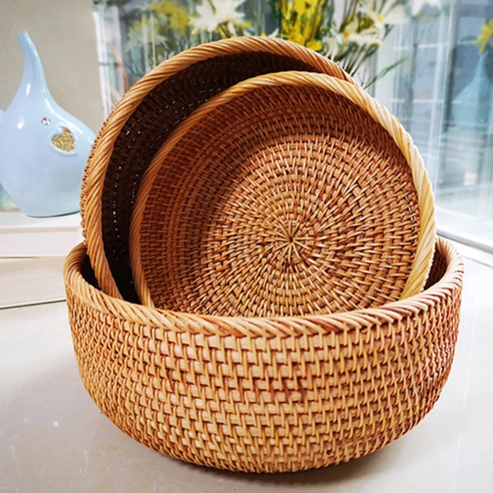 panier rond en rotin tissé pour fruits et collations - vue 3 sur 13