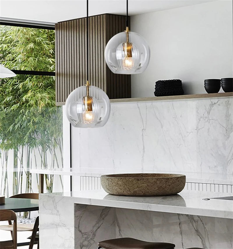 suspension ronde en verre style industriel lumineux et élégant - vue 5 sur 12