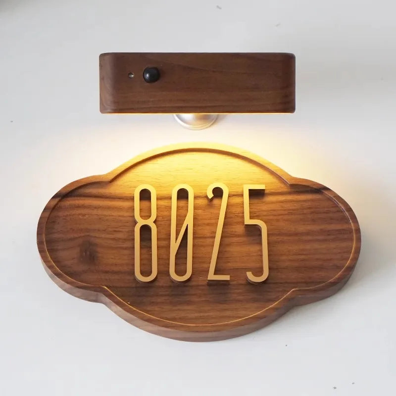 DIY Customizable English alphabet Walnut Wood Retro, Decorative Plaque Charge Inductive Lighting for Entrance Door, commercial - vue 3 sur 6