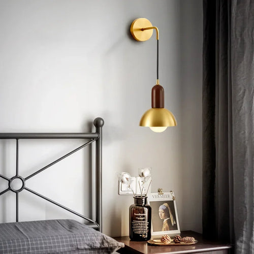 lustre minimaliste style japonais en noyer noir avec applique en laiton - vue 2 sur 8