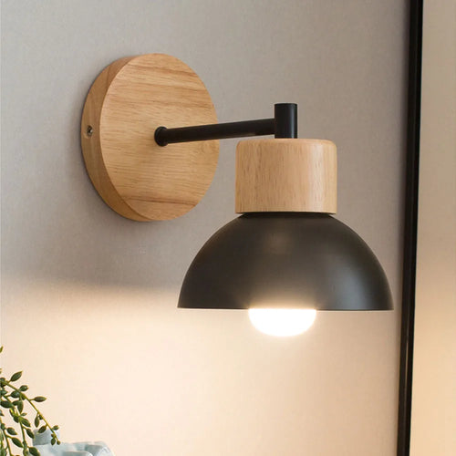 Applique murale en bois nordique et abat-jour métal - vue 6 sur 22
